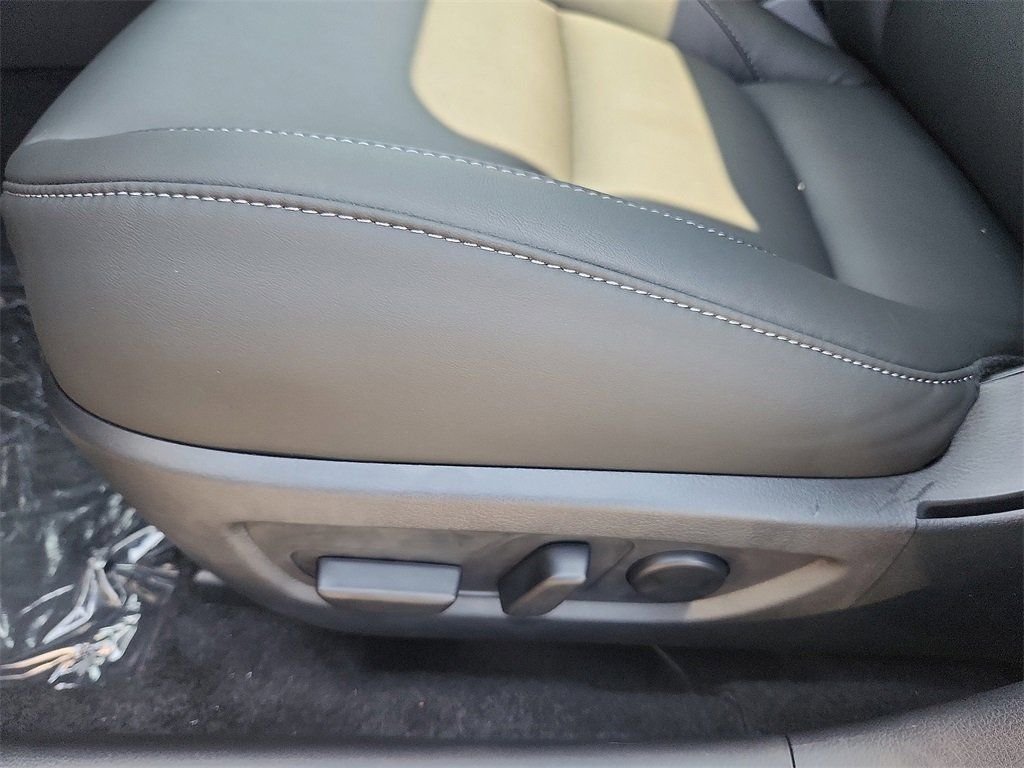 2025 Mazda CX-30 Preferred - Photo 12