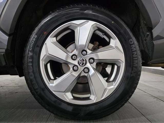 Used 2021 Gray Toyota Limited image 24