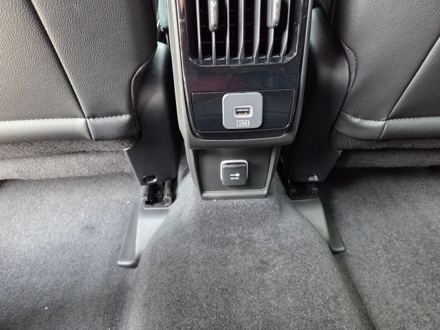 New 2026 Hydro Blue Pearlcoat Jeep Latitude image 14