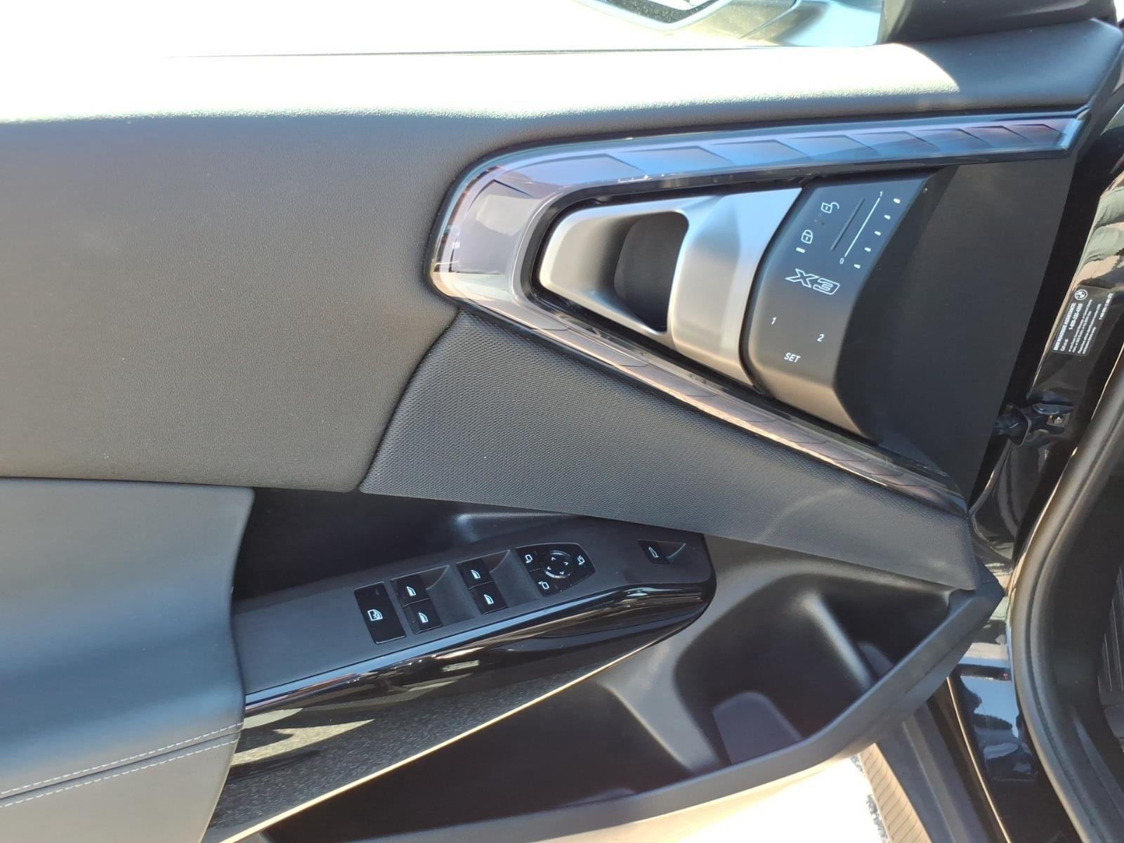 Used 2026  BMW 30 xDrive image 13