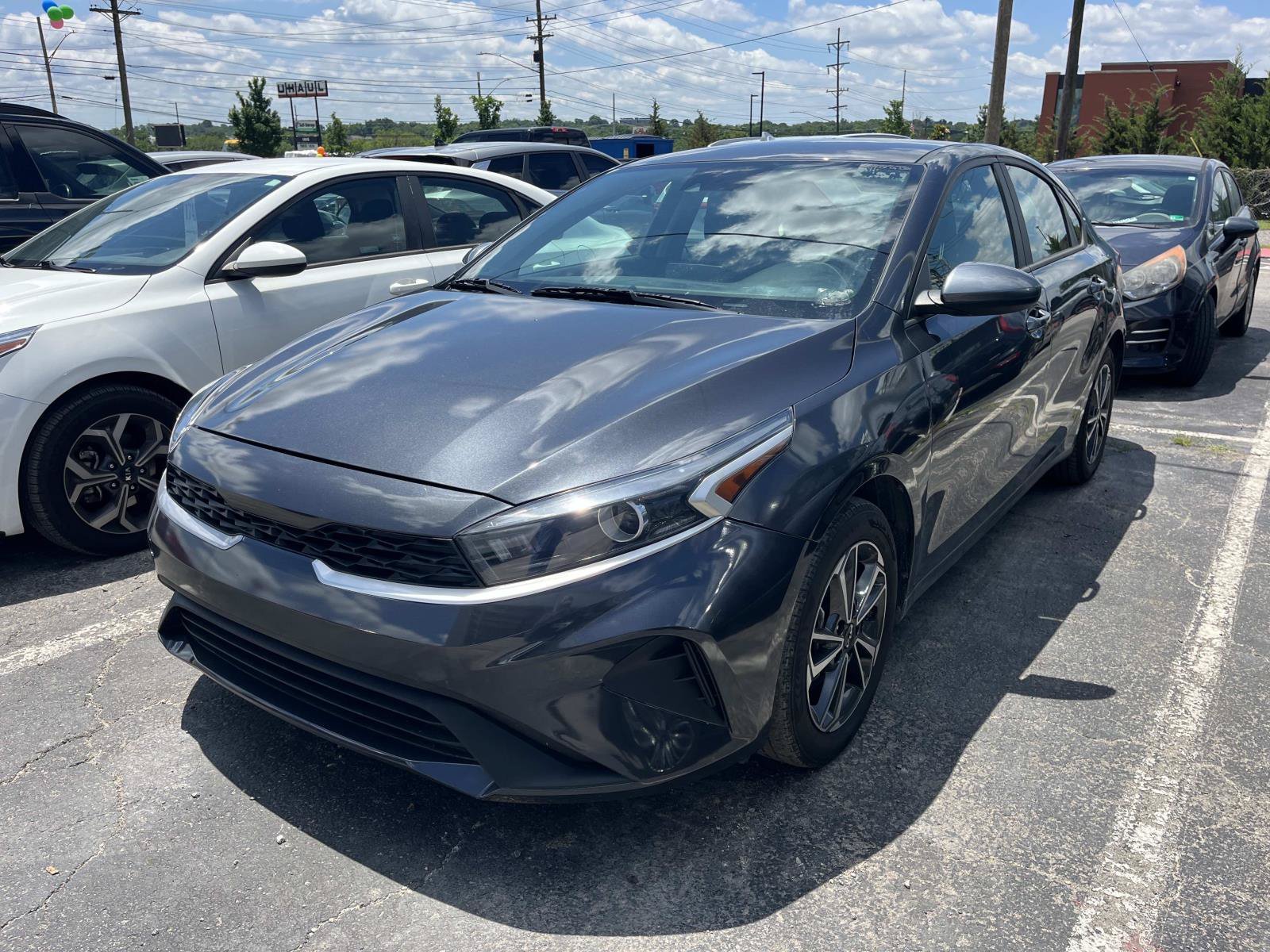 Used 2023 Gravity Gray Kia LXS image 3