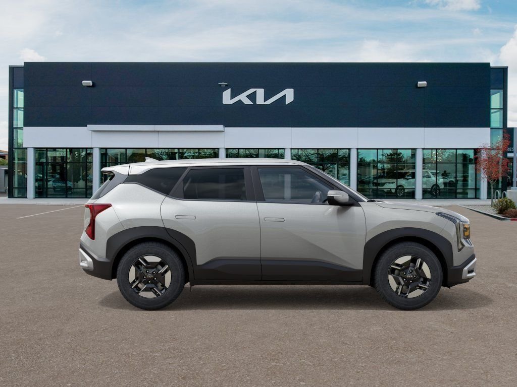 New 2027 White Kia LX image 7