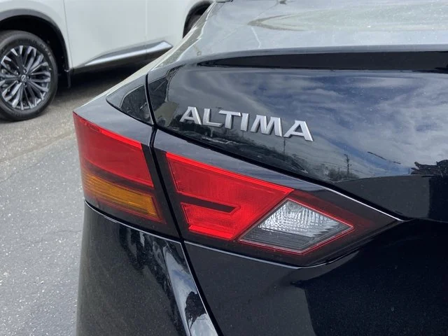 2025 Nissan Altima SV - Photo 31