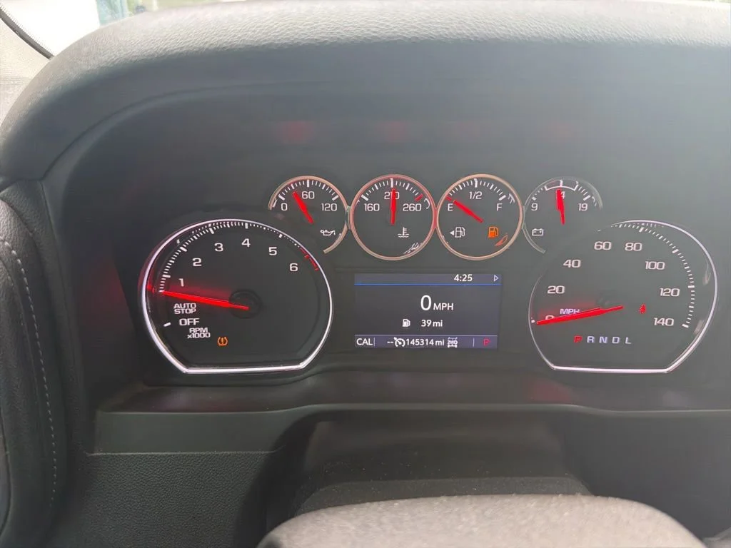Used 2020 SATIN STEEL METALLIC Chevrolet LT Trail Boss image 10