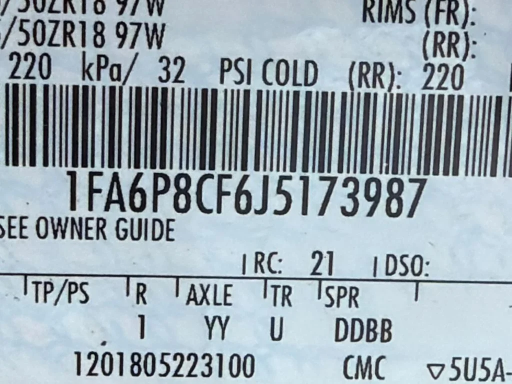 Used 2018 Red Ford GT image 28