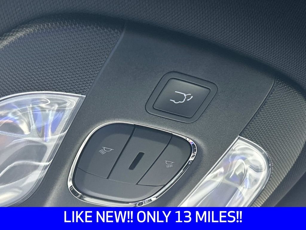 Used 2026 Silver Jeep Limited image 31