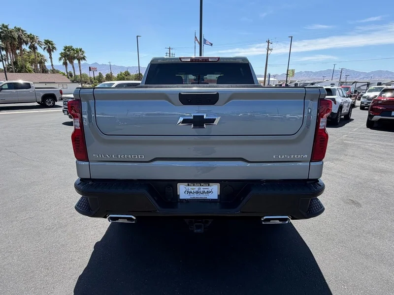 Used 2025 Sterling Gray Metallic Chevrolet Custom Trail Boss image 4