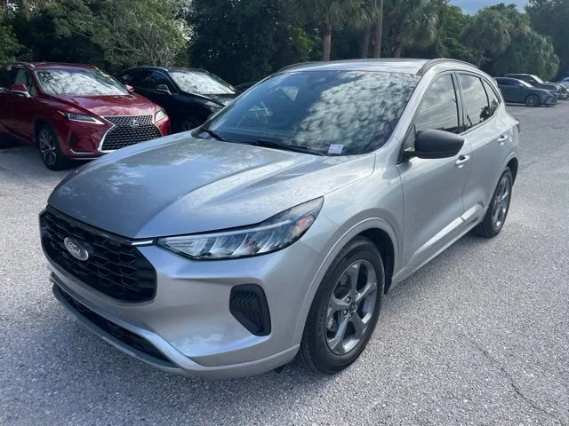 Used 2023 Silver Metallic Ford ST-Line image 5