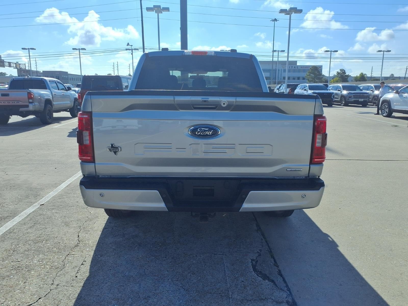 2023 Ford F-150 XLT - Photo 6