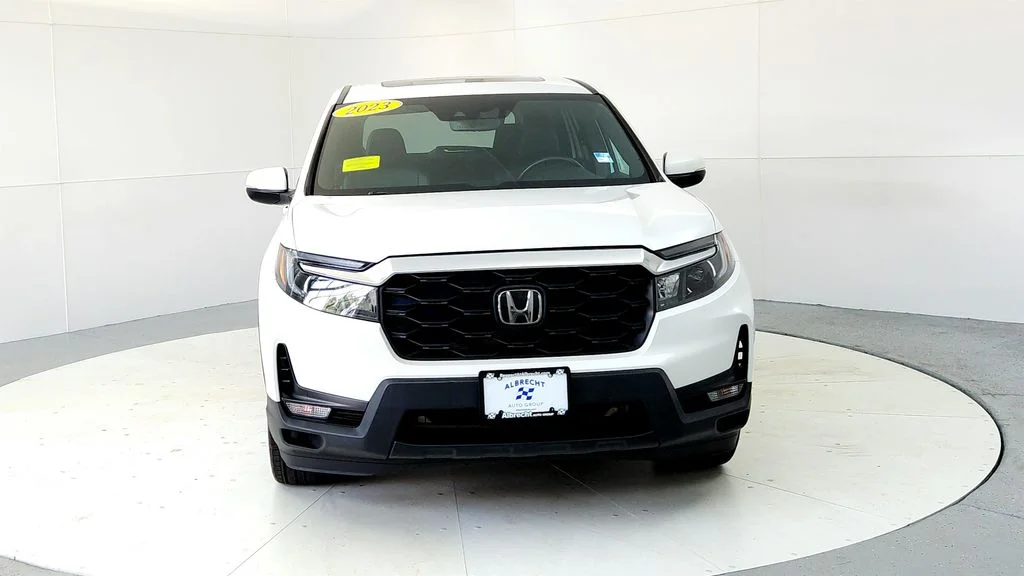 Used 2023 White Honda EX-L image 8