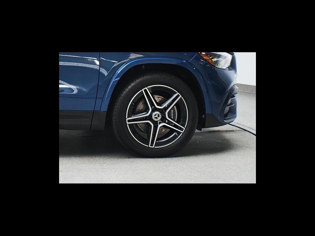 Used 2024 Starling Blue Metallic Mercedes-Benz GLA 250 image 12