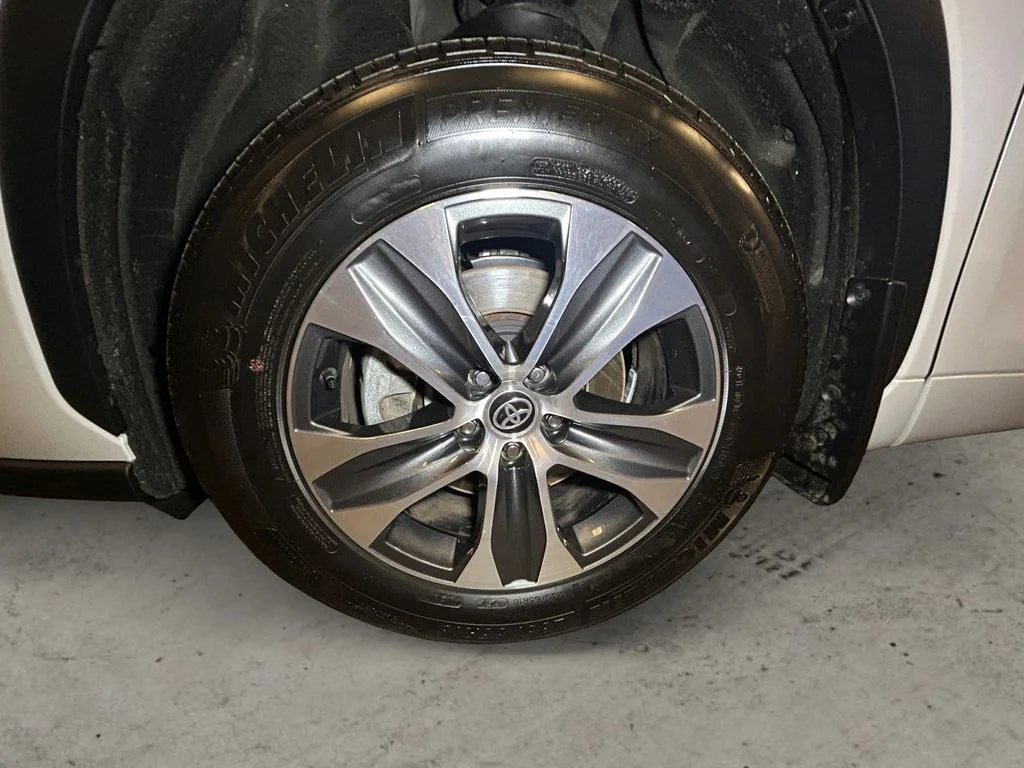 Used 2026 Pearl Toyota XLE image 14
