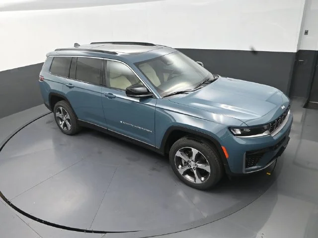 New 2026 Steel Blue Exterior Paint Jeep Limited image 10