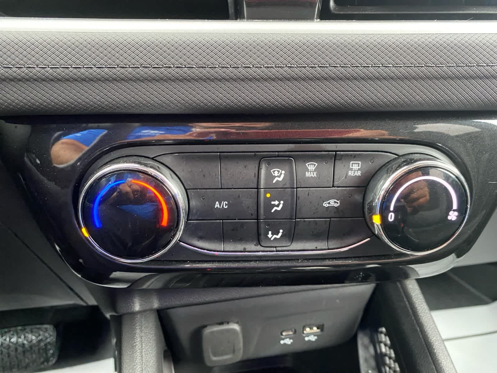 Used 2025 Marina Blue Metallic Chevrolet LT image 29