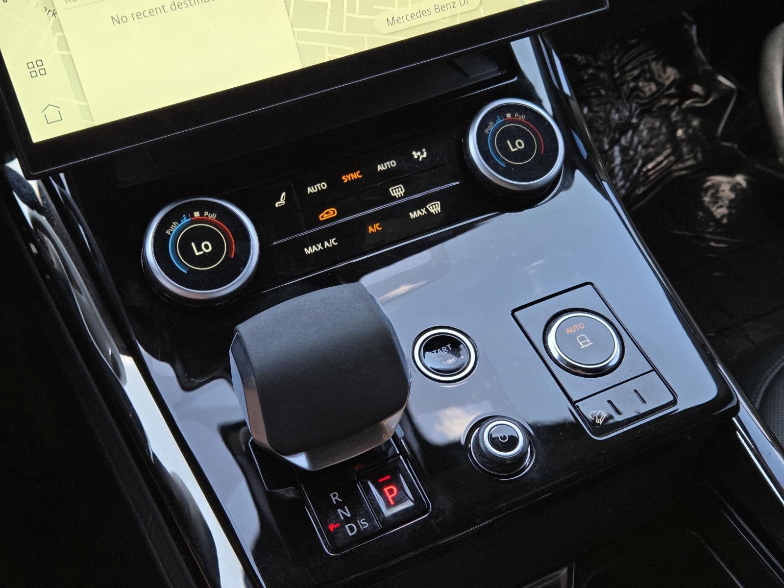 Used 2023 Santorini Black Metallic Land Rover SE image 27