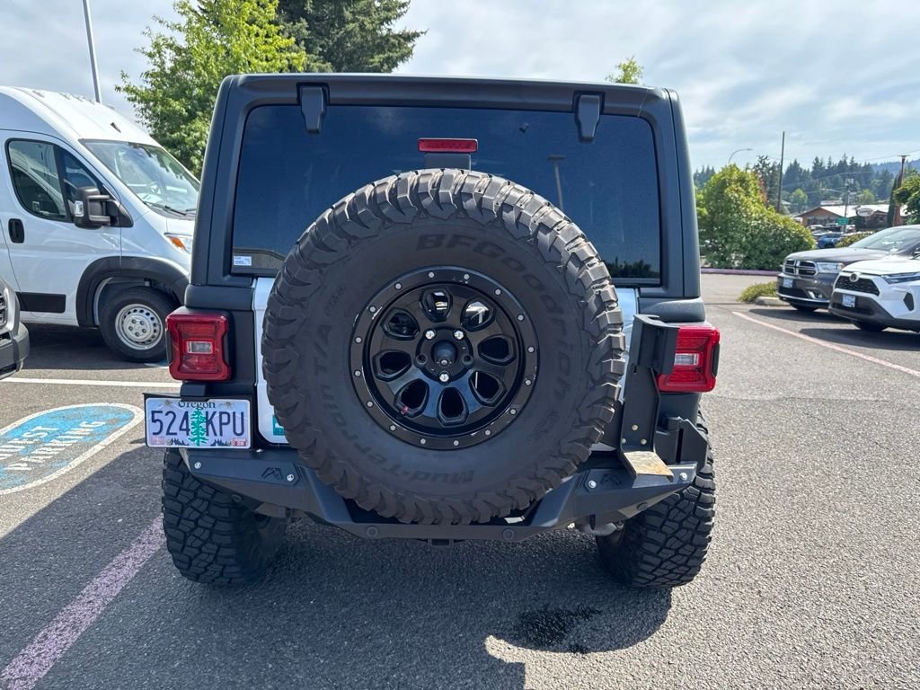 Used 2018 Bright White Clearcoat Jeep Unlimited Rubicon image 9