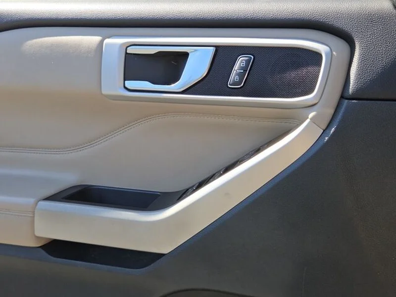 Used 2021 Stone Gray Metallic Ford XLT image 29