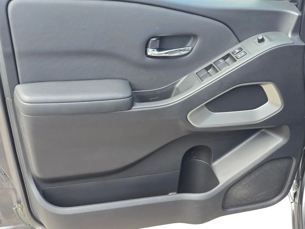 Used 2024 Gray Nissan SV image 14