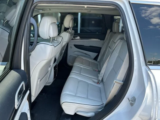 Used 2020 White Jeep Summit image 24