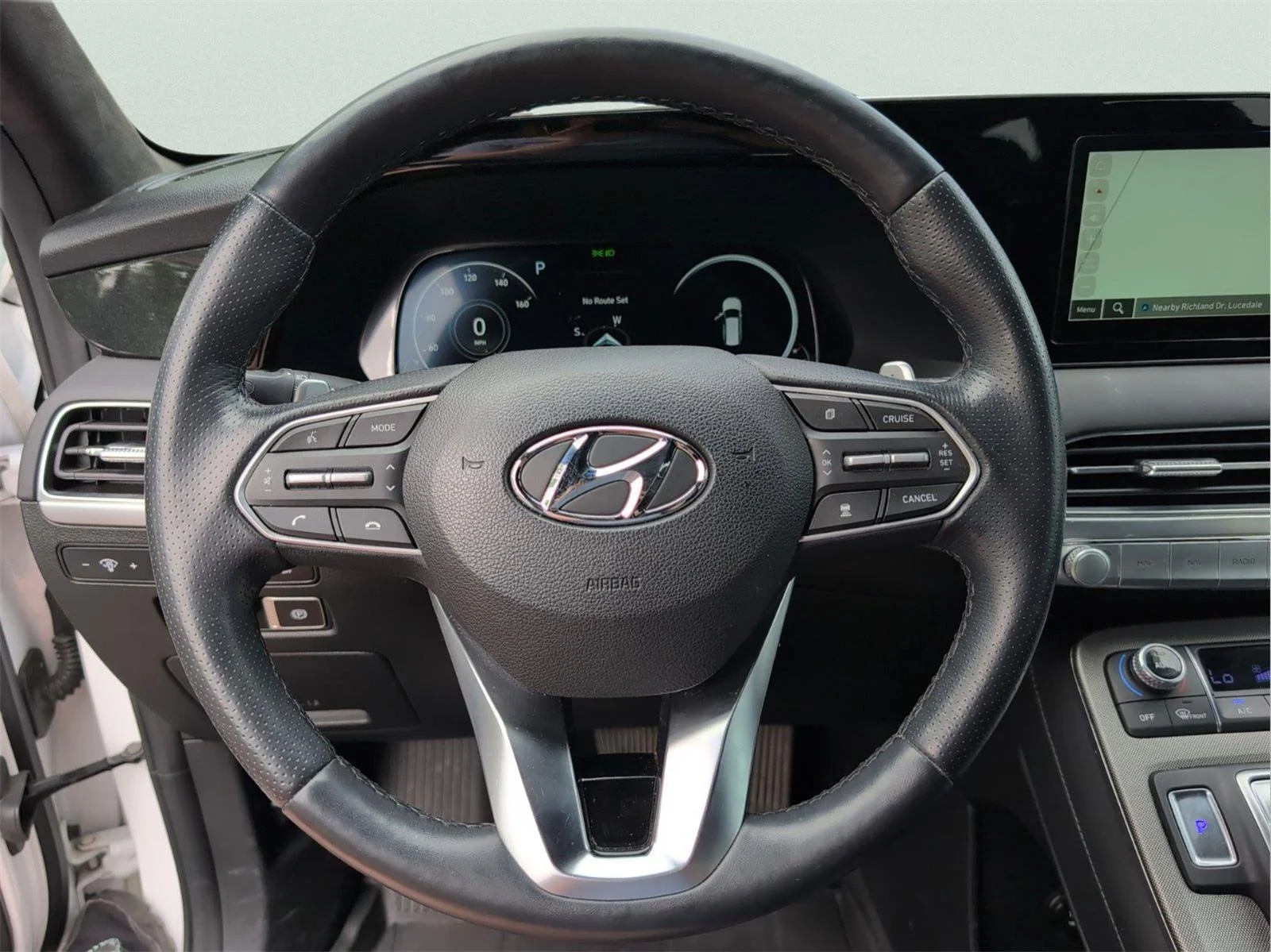 Used 2022 Hyper White Hyundai Calligraphy image 24