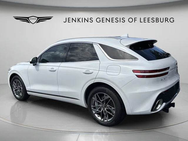 Used 2024 White Genesis 2.5T image 7