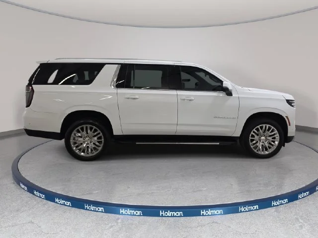 Used 2025 White Chevrolet LT image 5
