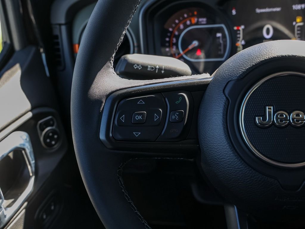 New 2026 Black Clear-Coat Exterior Paint Jeep Mojave image 24