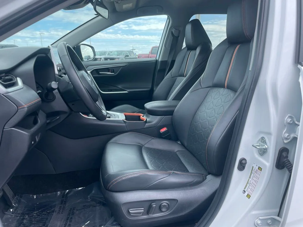 Used 2024 Ice Toyota Adventure image 7