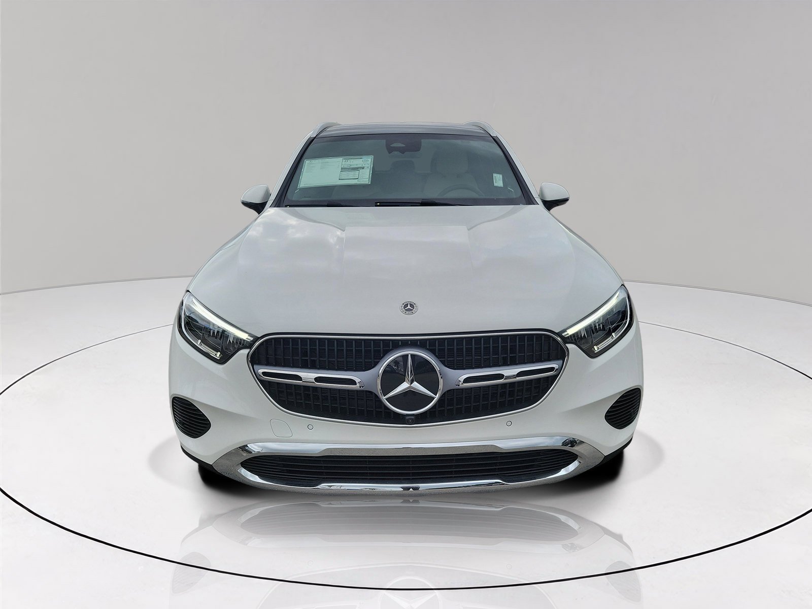 New 2027 Polar White Mercedes-Benz GLC 300 image 2