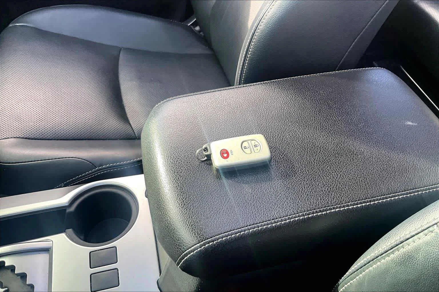 Used 2019 Midnight Black Metallic Toyota Limited image 15