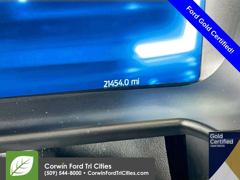 Certified Used 2025 Agate Black Metallic Ford Lariat image 2