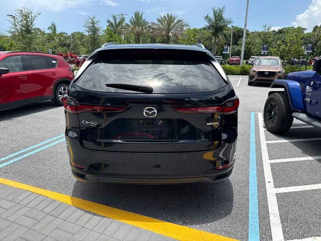 Used 2025 Jet Black Mazda 3.3 Turbo Preferred image 8