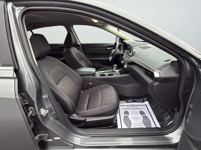 Used 2025 Gray Nissan 2.5 SV image 25