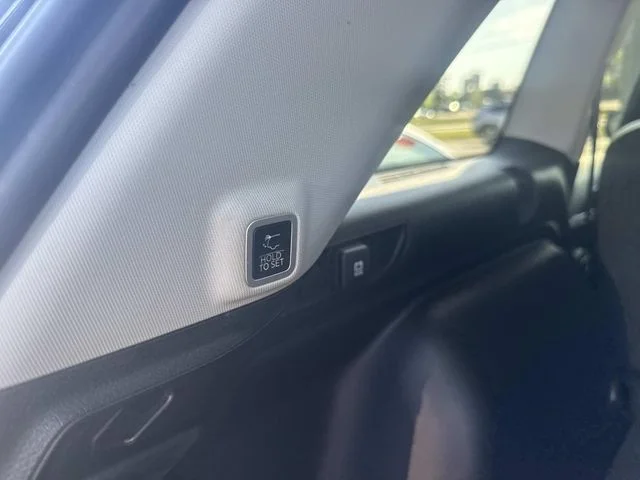 Used 2023 Gray Metallic Jeep Limited image 8