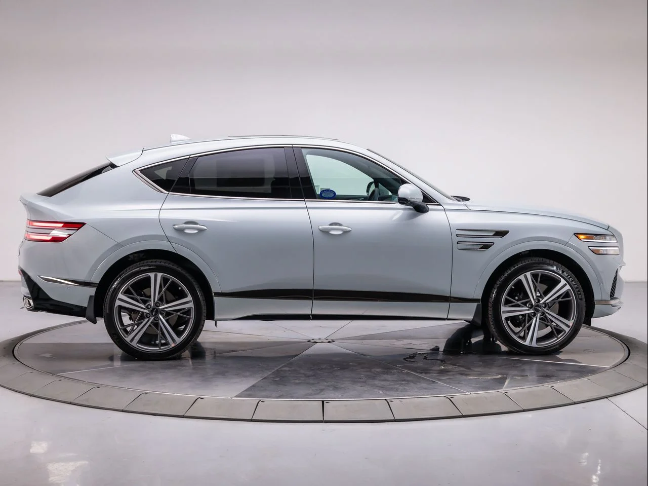 2026 GENESIS GV80 Coupe E-SC - Photo 6