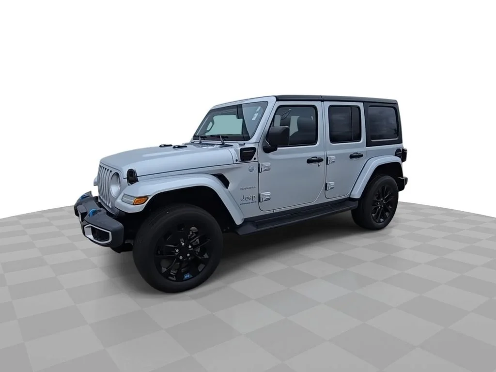 Used 2023 Silver Jeep Sahara 4xe image 4