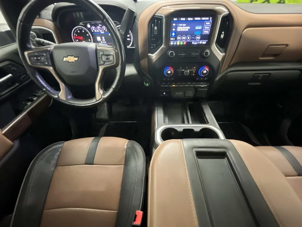 Used 2022 Northsky Blue Metallic Chevrolet High Country image 13