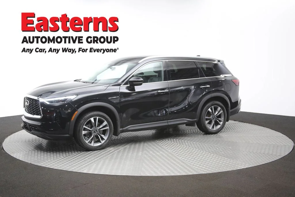 Used 2023 Black INFINITI LUXE image 62