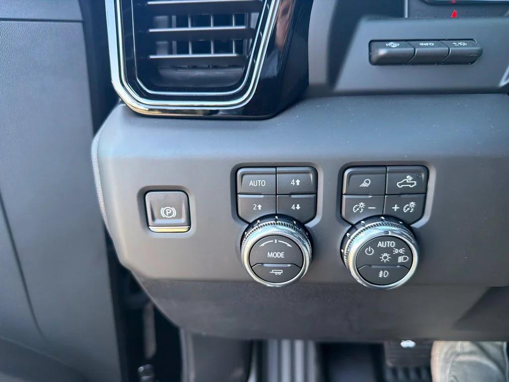 New 2026 Onyx Black GMC AT4 image 21
