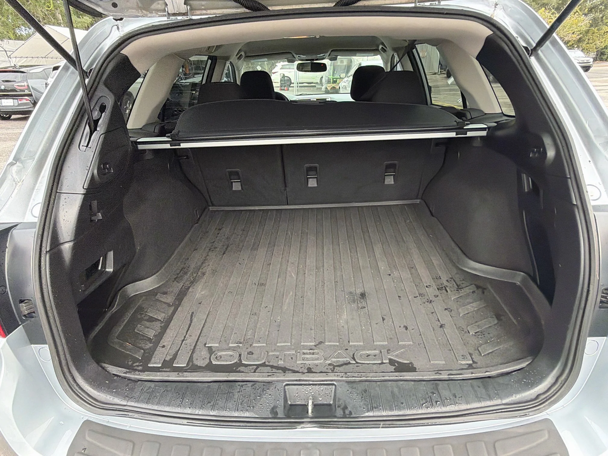 Used 2016 Ice Silver Metallic Subaru 2.5i Premium image 12