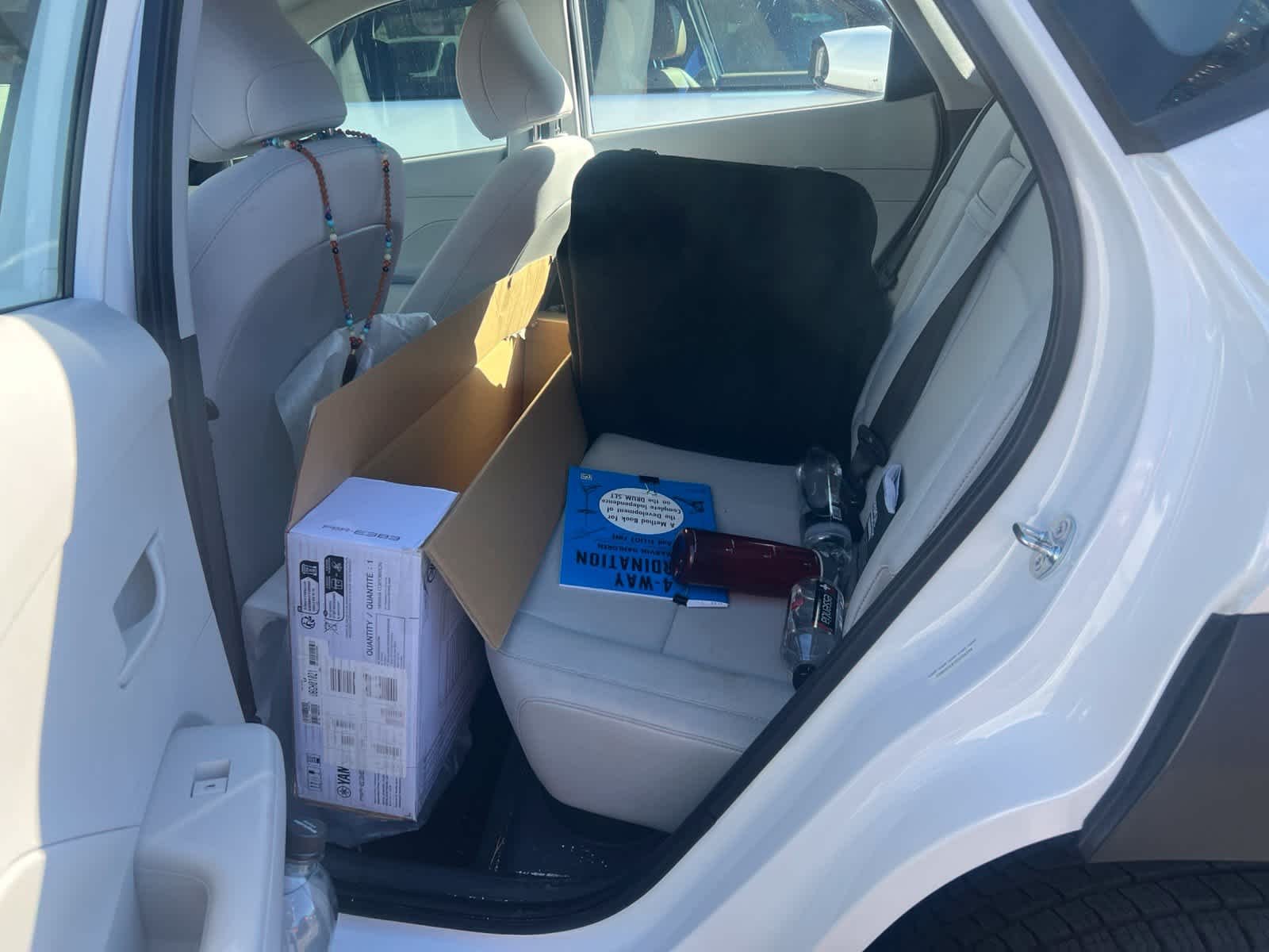 Certified Used 2025 Atlas White Hyundai SE image 19