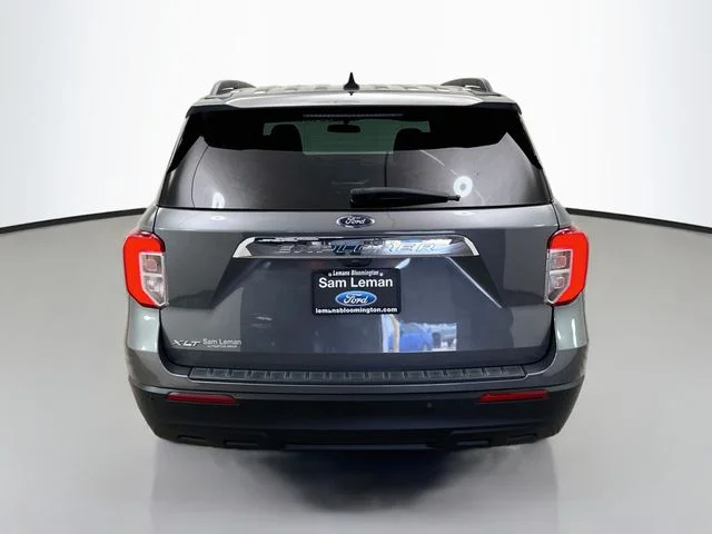 Used 2023 Gray Metallic Ford XLT image 6