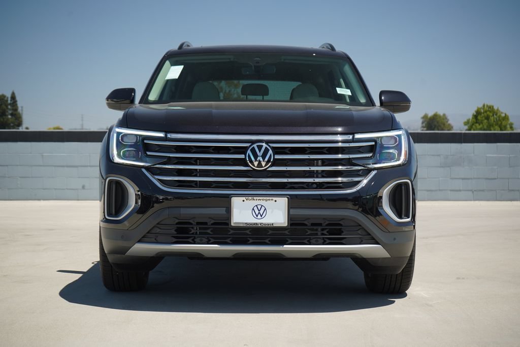New 2026 Deep Black Pearl Volkswagen SE w/Technology image 5