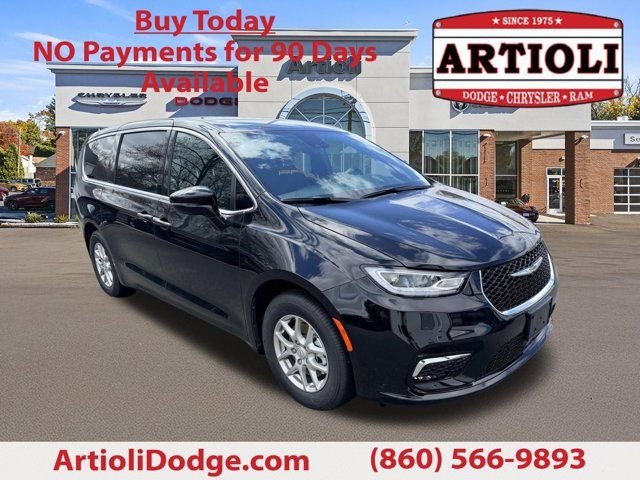 2026 Chrysler Pacifica Select's photo