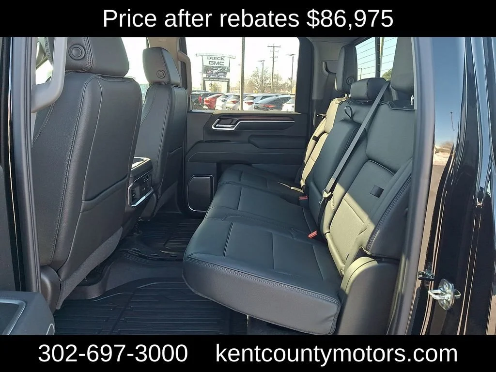2026 GMC Sierra 3500HD Denali - Photo 10