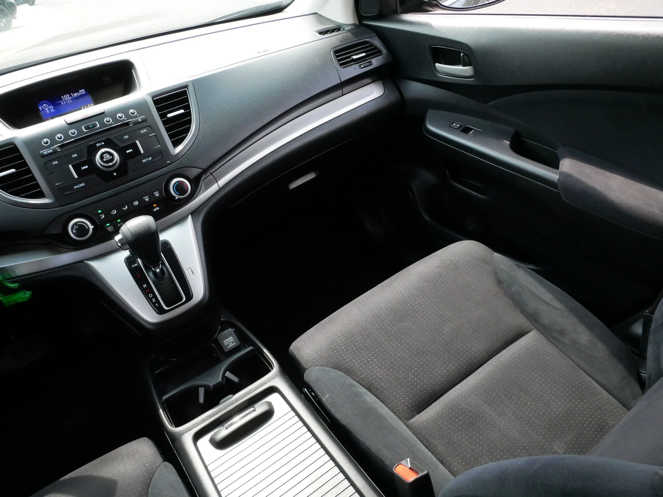 Used 2014 Urban Titanium Metallic Honda EX image 11