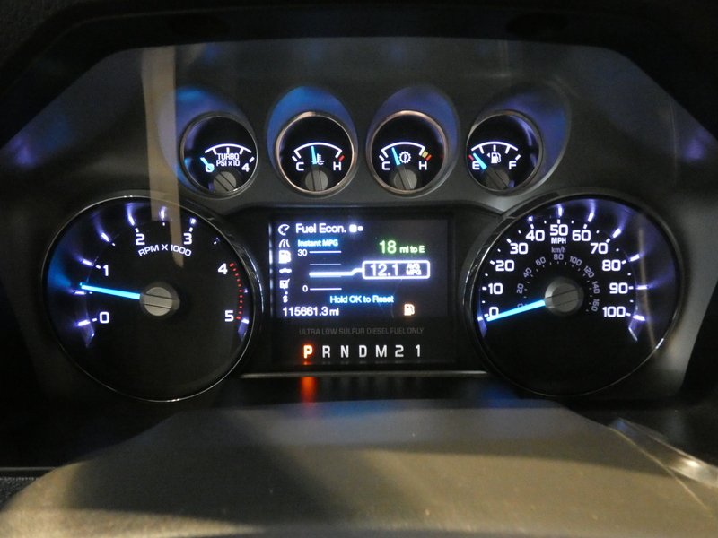 Used 2013 INGOT SILVER META Ford Crew Cab Platinum SRW image 20