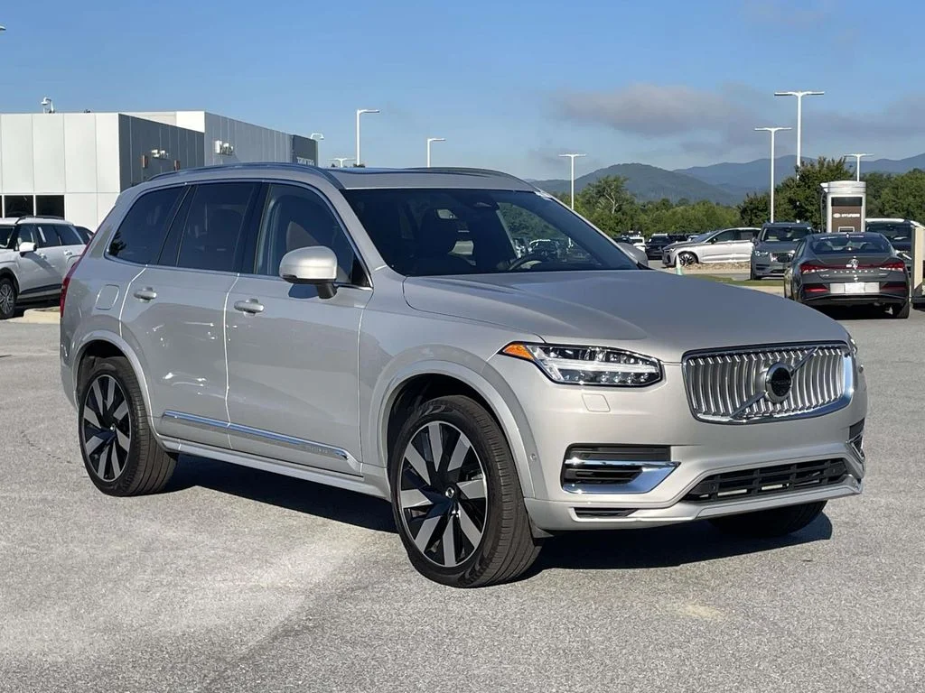 2023 Volvo XC90