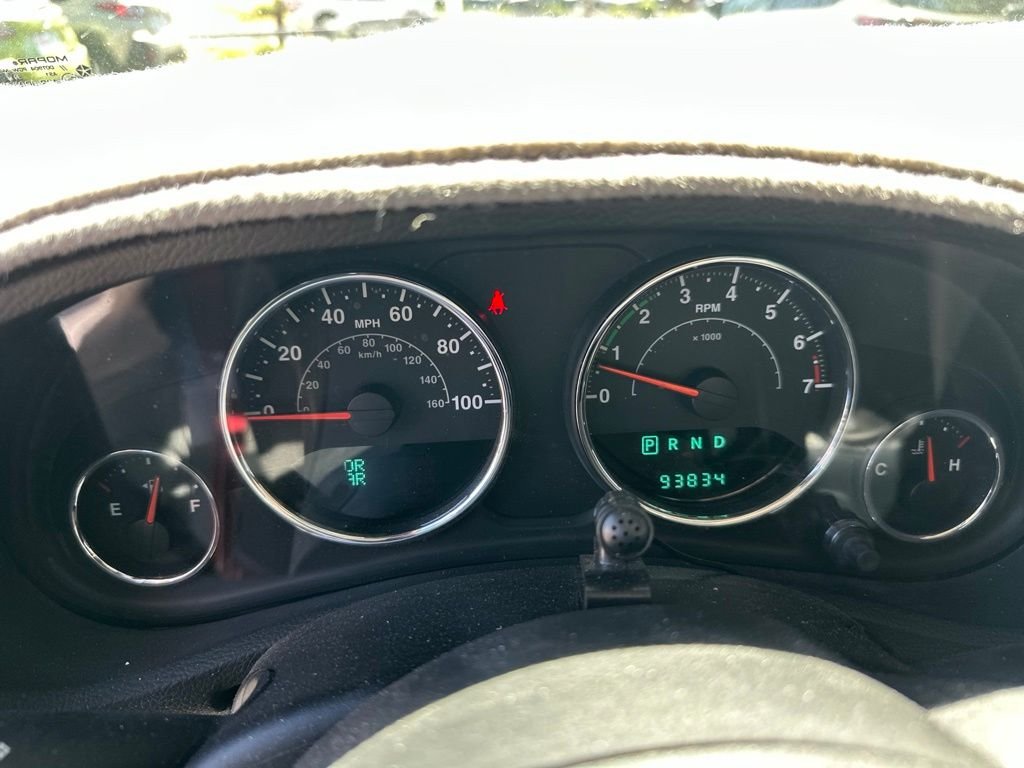 Used 2013 Red Jeep Sport image 16