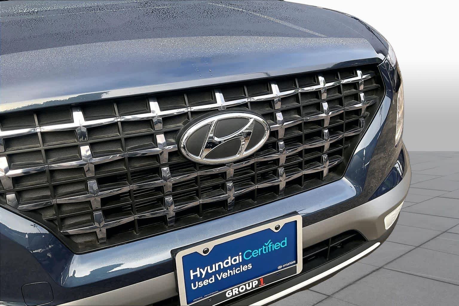 Used 2025 Denim w/White Roof Hyundai Limited image 30